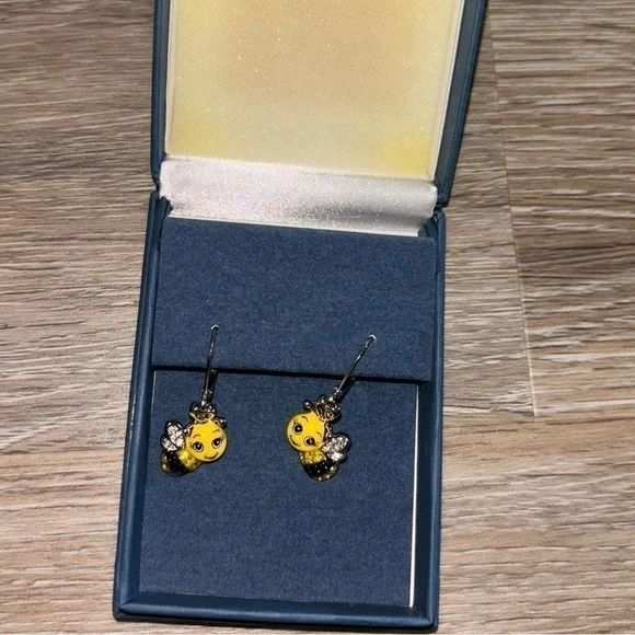 “Granddaughter, Always Bee Yourself” The Bradford Exchange Earrings - Picture 2 of 3